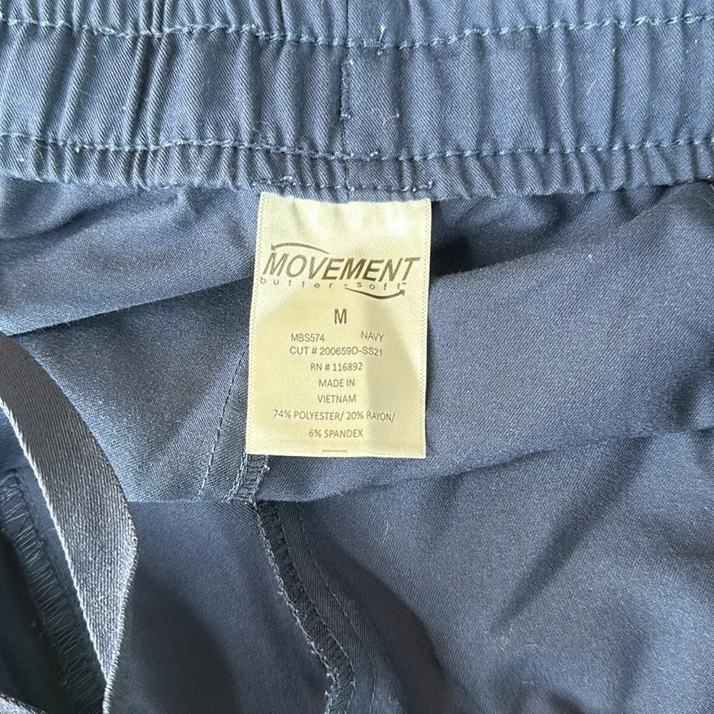 Movement Mens Navy Blue Scrubs Tapered Joggers with multiple pockets. Inseam 28”